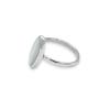 Fine modern oval ring in solid silver and white mother-of-pearl