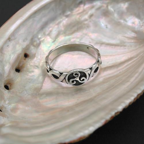 Solid silver triskele and interlacing signet ring/ring