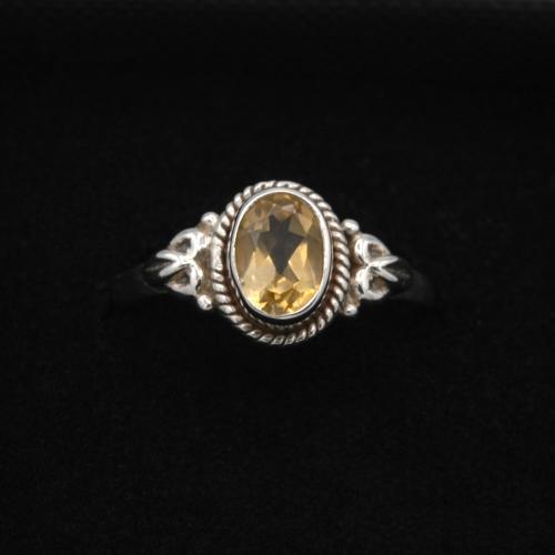 Fine and ethnic natural stone Citrine ring